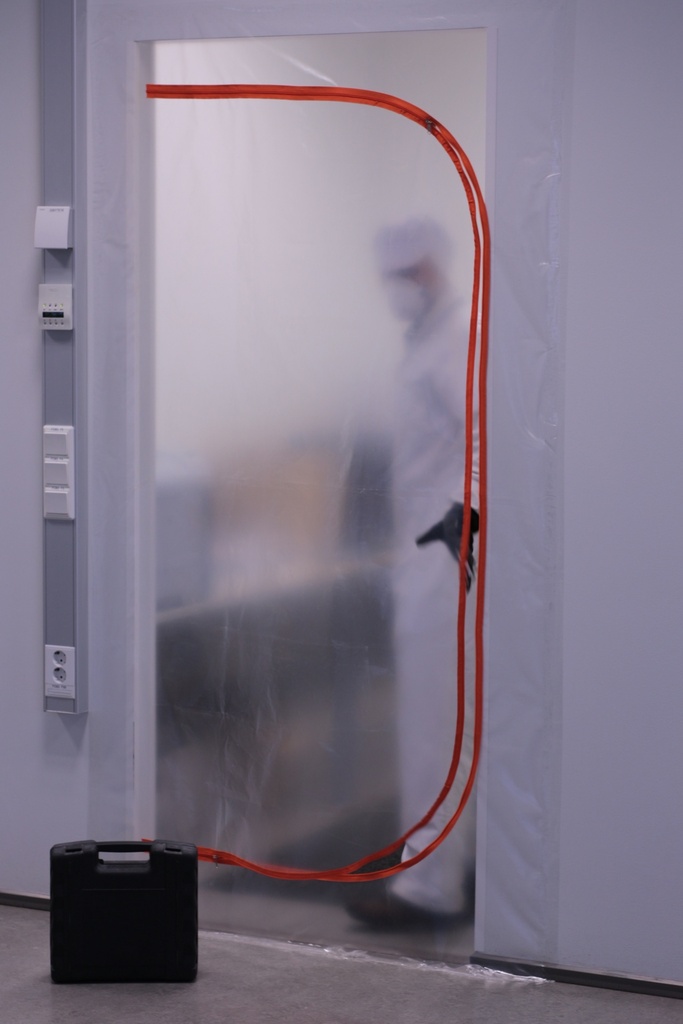 Raksa-Ovi teipattava vetoketju C-Malli 2000 x 600mm