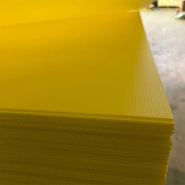 PP-Sheet, yellow-logo-SuojaaSe 2mm, 2400 x //1200mm